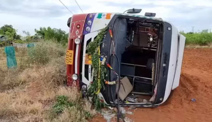 வேன் விபத்து