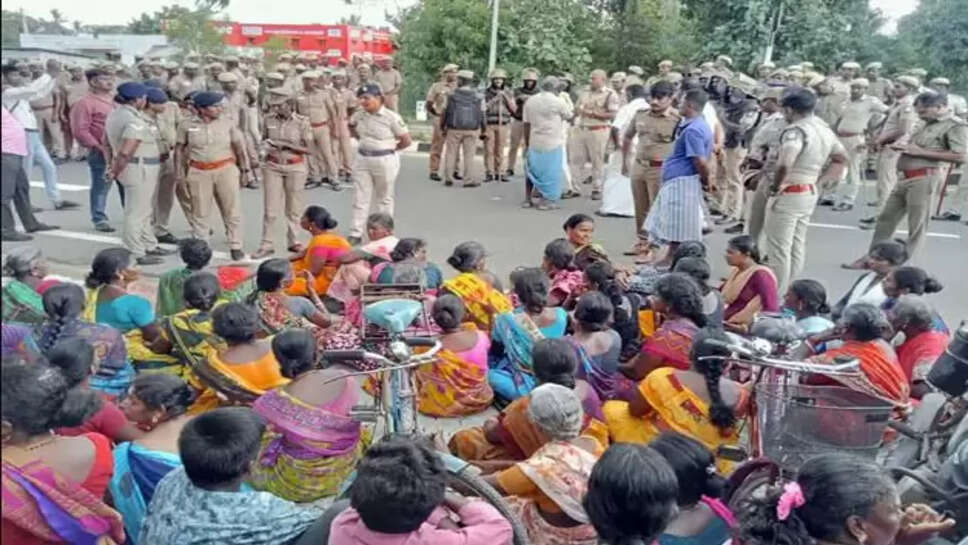 நெல்லை சாலை மறியல்