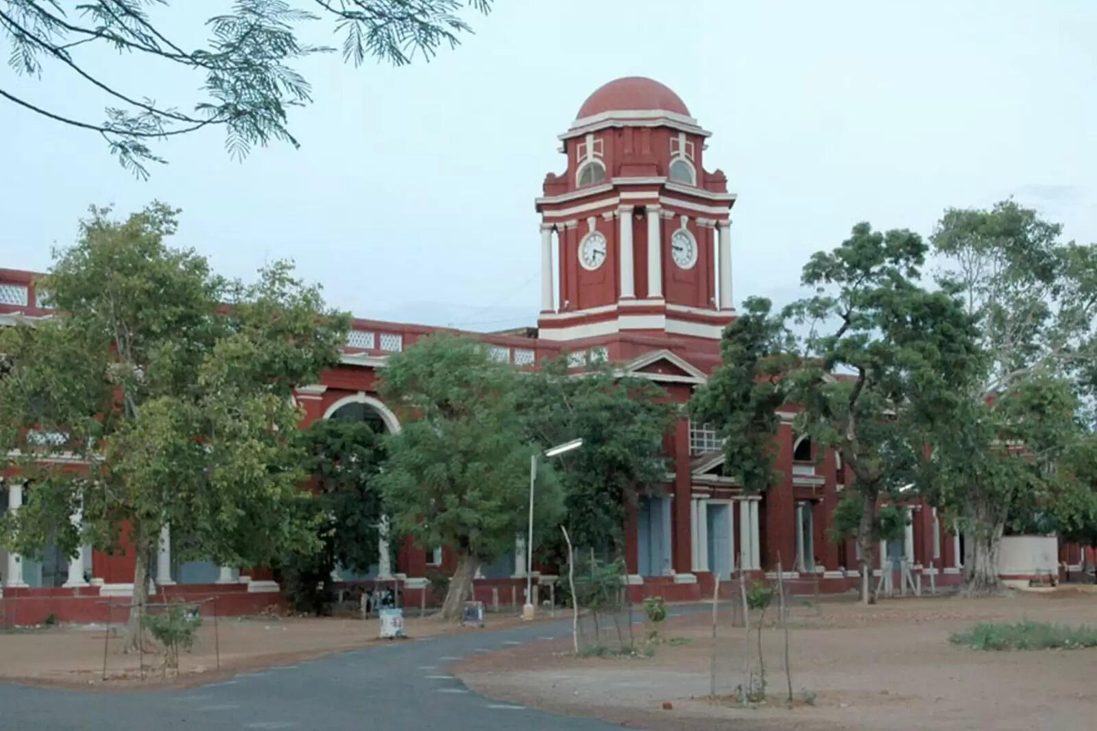 சென்னை உயர்நீதிமன்றம்