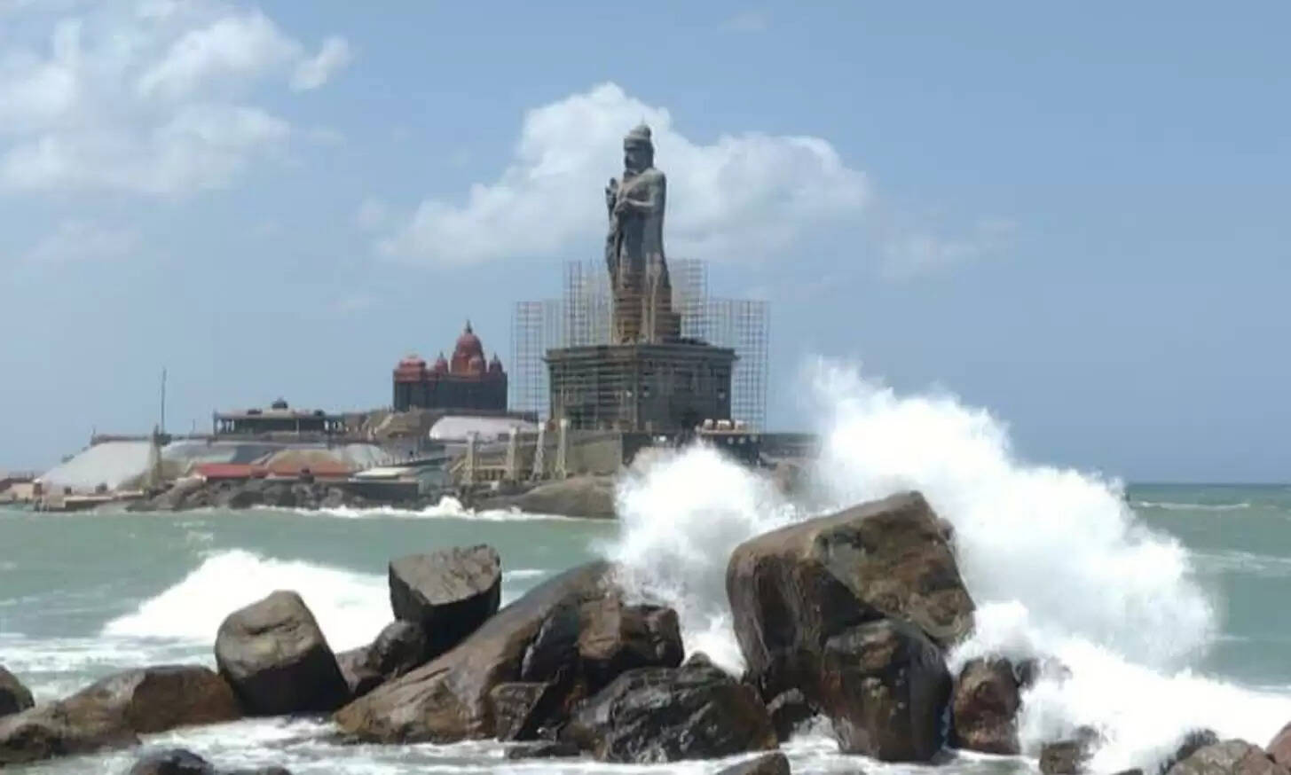 கடல் சீற்றம்