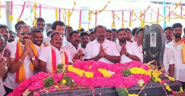 வெங்கடேஷ் பண்ணையார்