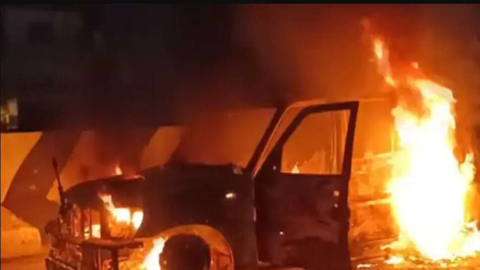 தீப்பிடித்த கார்