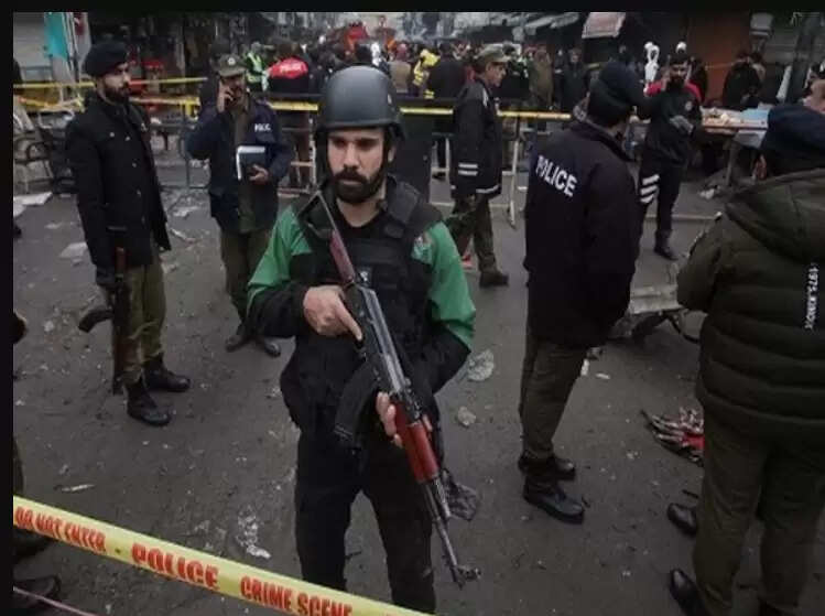 பயங்கரவாதிகள்