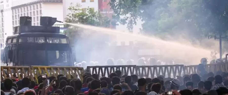 கண்ணீர் புகை குண்டு