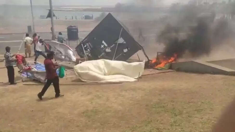 இலங்கை கலவரம்