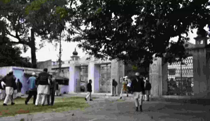 மசூதி இறுதிசடங்கு