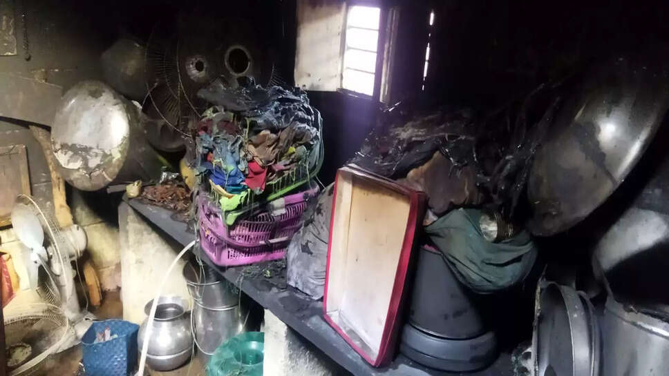 தீ ப்ரிட்ஜ் வெடிப்பு