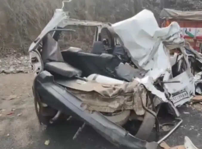 லாரி கார்