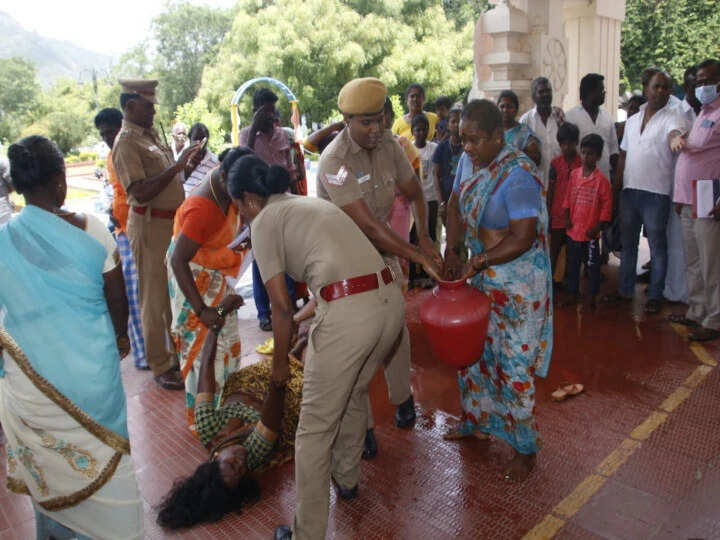 தீக்குளிப்பு