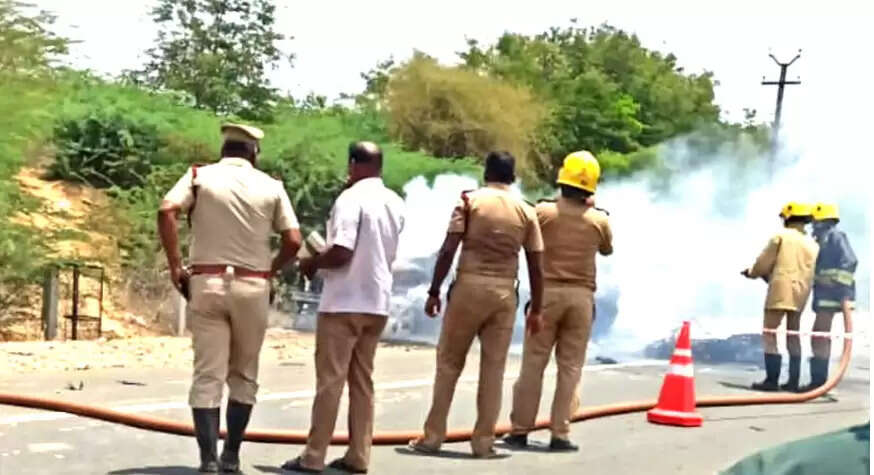 தீப்பிடித்த கார்