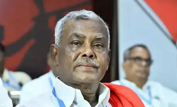சண்முகம் கம்யூனிஸ்ட்