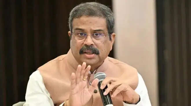 டெல்லி மத்திய அமைச்சர் தர்மேந்திர பிரதான்!