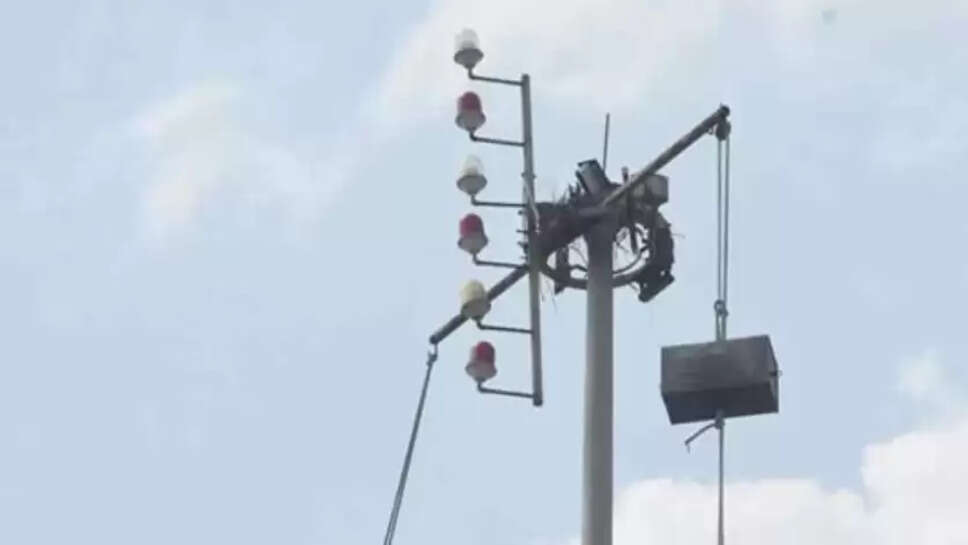 புயல் எச்சரிக்கை கூண்டு