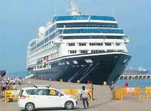 சொகுசுக் கப்பல்