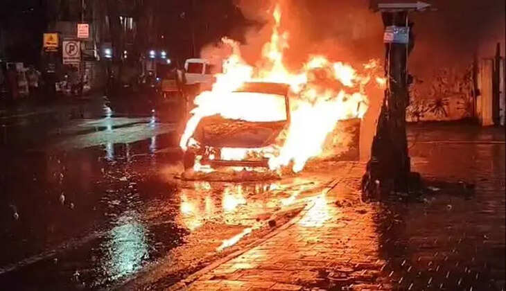 தீப்பற்றி எரிந்த கார்