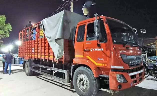 லாரி தூத்துக்குடி டீசல்