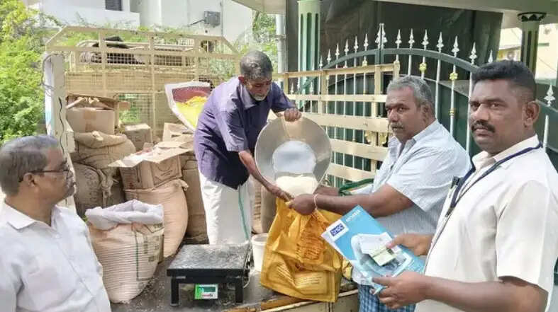 வீடு தேடி ரேஷன்