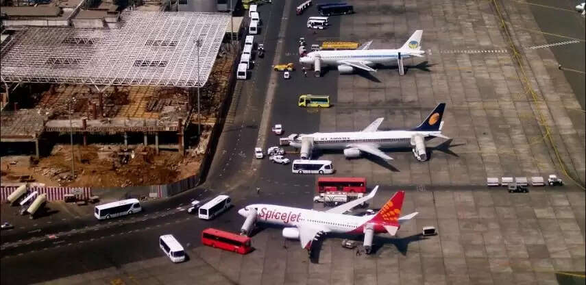 விமானம் விமான நிலையம்