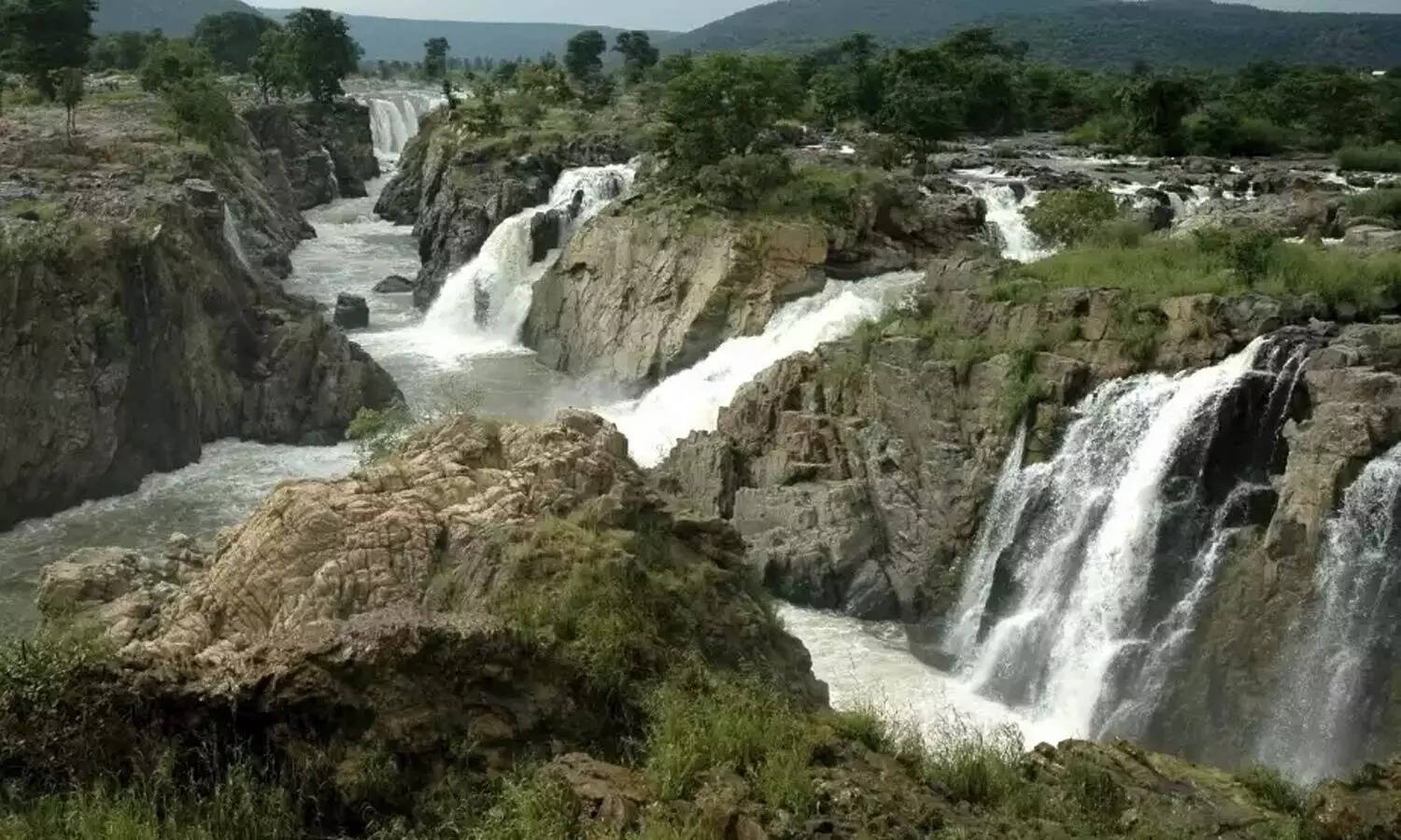 ஒகேனக்கல் காவிரியில் நீர்வரத்து 1,000 கனஅடியாக அதிகரிப்பு!