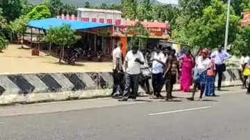 ஸ்கூட்டரில் தீவிபத்து