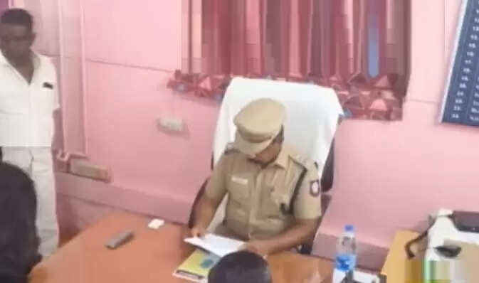 மாணவிகள் 