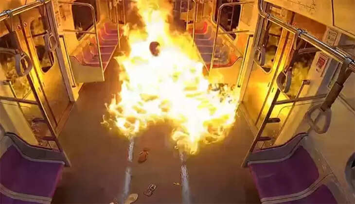 ரயிலுக்குள் தீ