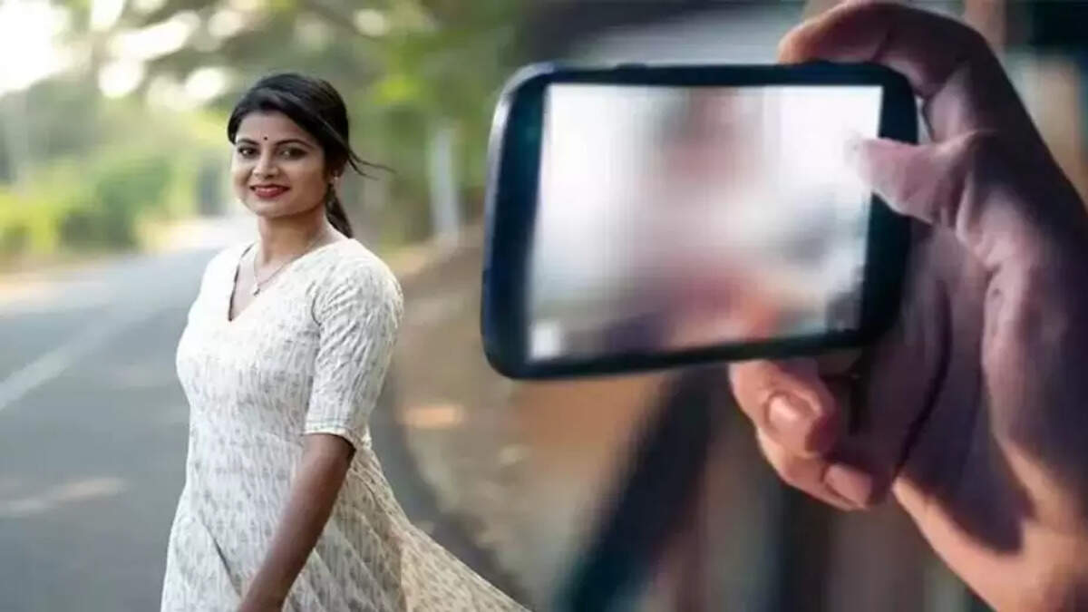 செல்போன் வீடியோ  இளம்பெண் பாலியல்