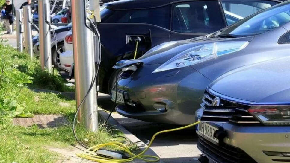 சார்ஜிங் கார் மையங்கள் பாயிண்ட்