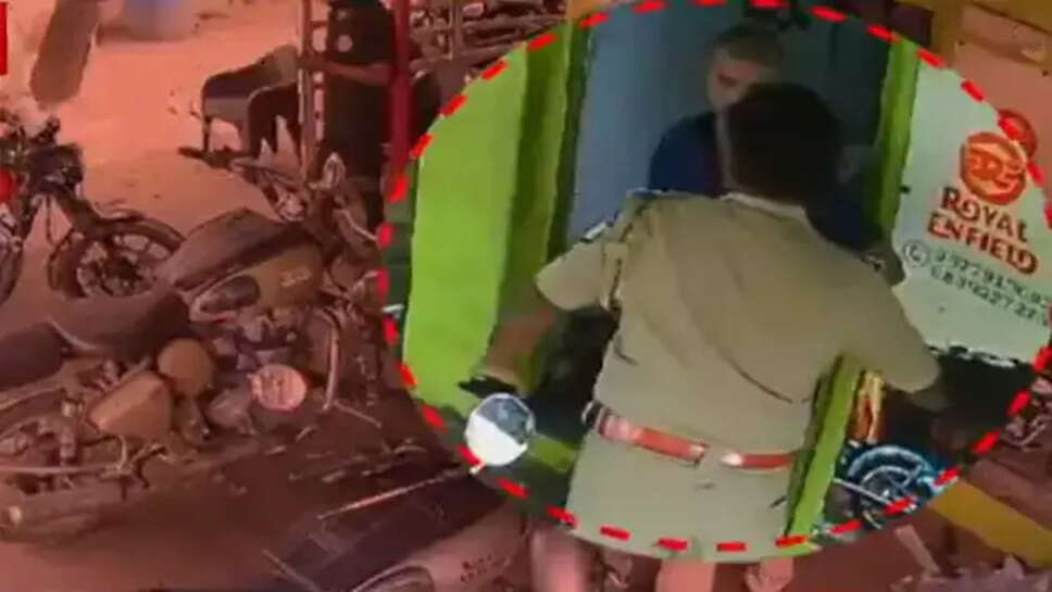 சீனிவாசன்