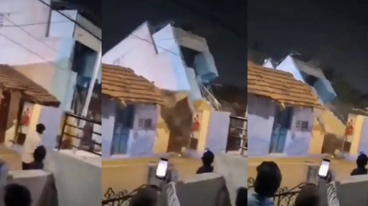 இடிந்த வீடுகள்