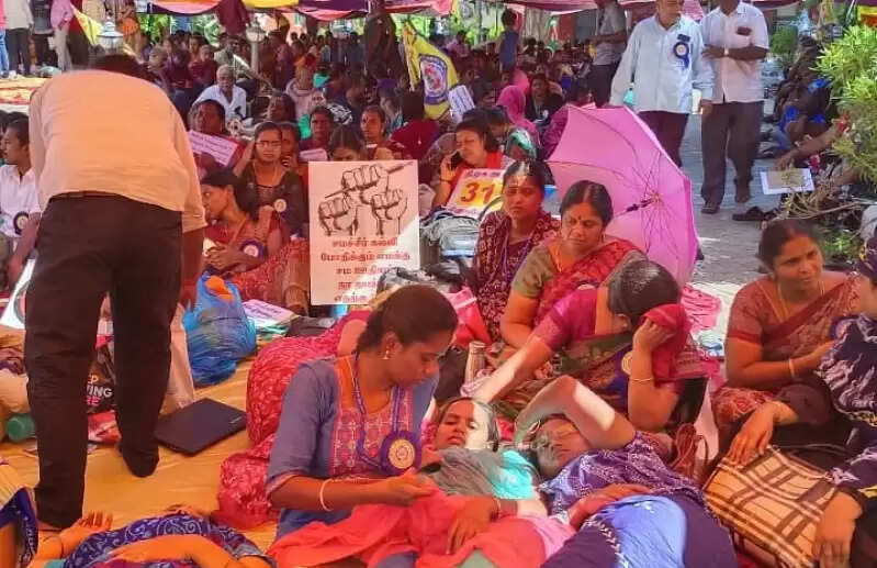 ஆசிரியர்கள் உண்ணாவிரதம்