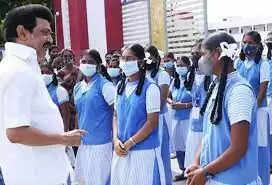 மாணவிகள் ஸ்டாலின்