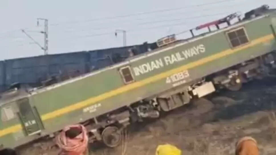 உத்தரபிரதேச சரக்கு ரயில் விபத்து