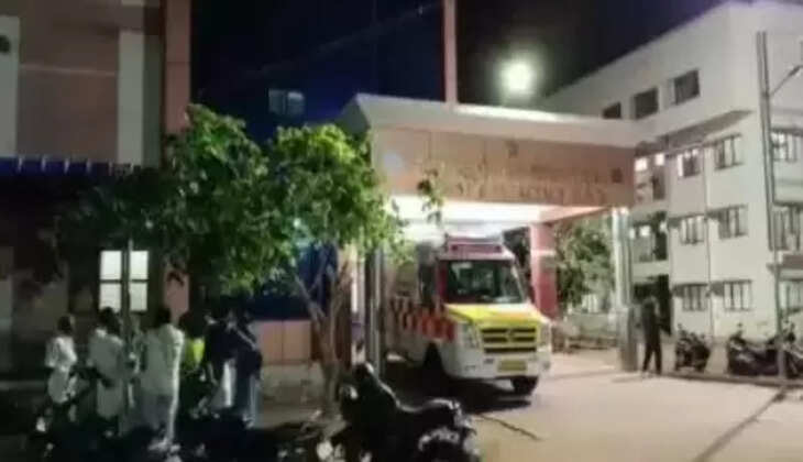 நாதக வழக்கறிஞர் பாசறைச் செயலாளர் மீது சமூக விரோதிகள் கொலைவெறி தாக்குதல் ... சீமான் கடும் கண்டனம்!