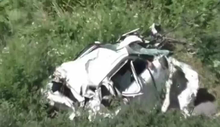 கார் கவிழ்ந்து விபத்து... 6 பேர் பலியான சோகம்!