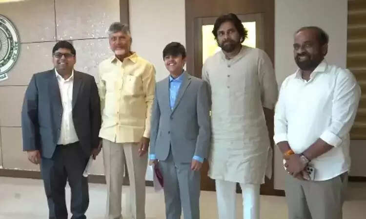 அசத்தல்... மாரடைப்பை 7 விநாடிகளில் கண்டறியும் செயலி... 14 வயது சிறுவன் சாதனை!