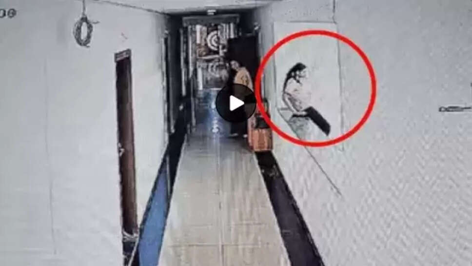 அதிர்ச்சி... நீட் &nbsp;தேர்வெழுதிய மாணவி மாடியிலிருந்து குதித்து தற்கொலை!