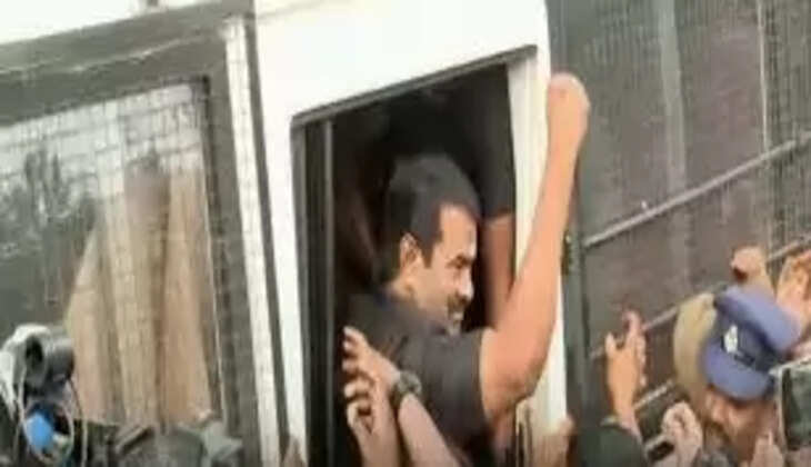  சீமான் கைது