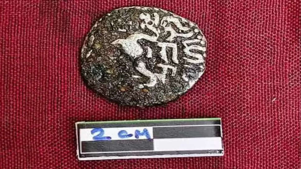 ராஜ ராஜ சோழன் வெள்ளி நாணயம்