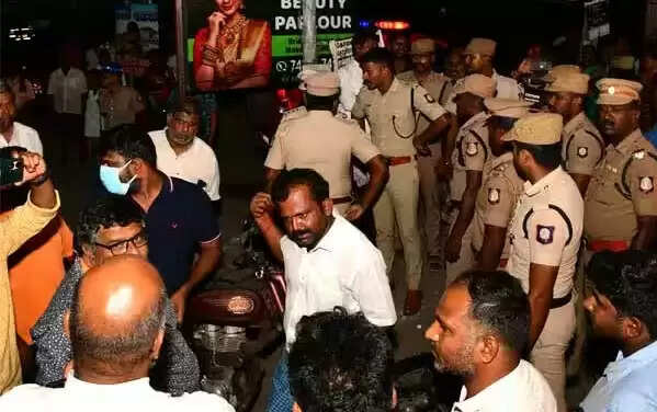 ஆம்புலன்ஸ்