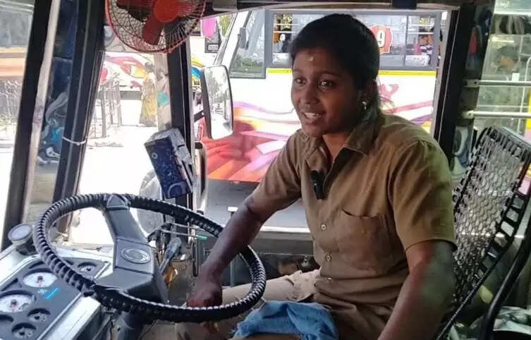 ஷர்மிளா 