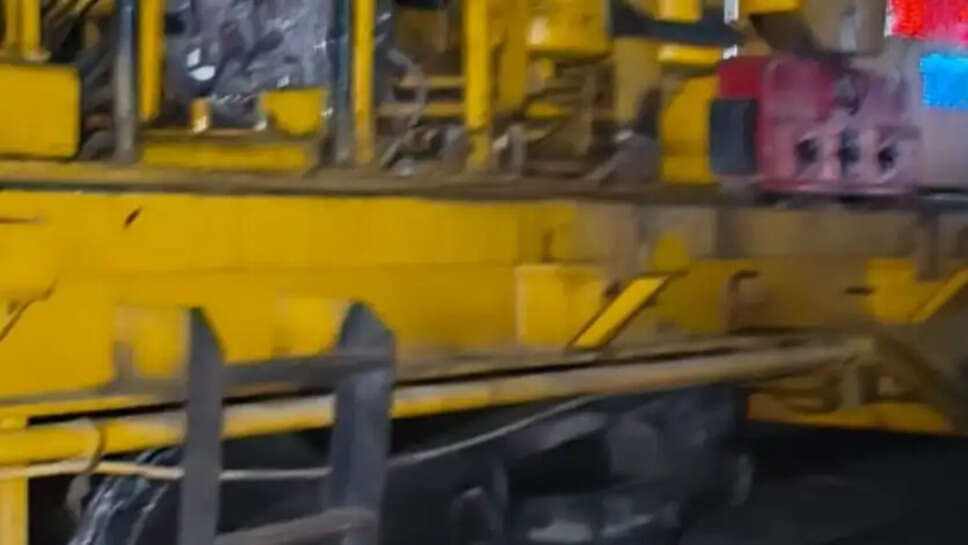 சரக்கு ரயில் தடம்