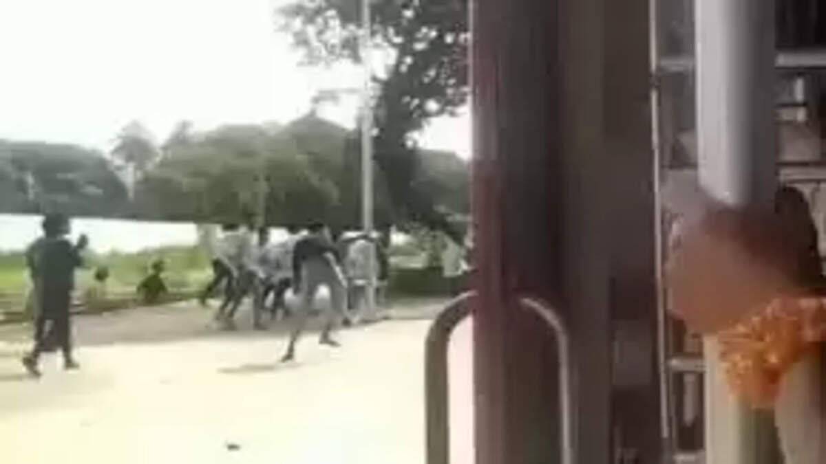 கல் வீச்சு