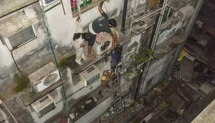  கொல்கத்தாவில் பயங்கர தீ விபத்து... 14 பேர் உயிரிழப்பு!