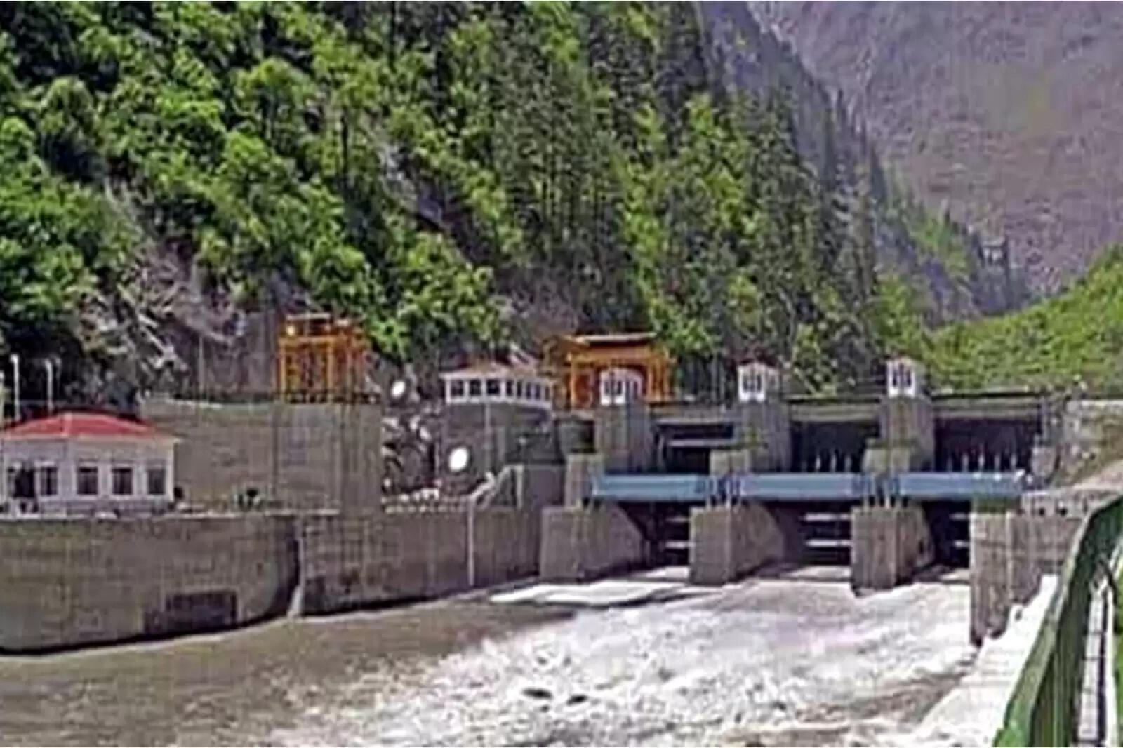 குளம் ஏரி இயற்கை சுற்றுலா ஆறு