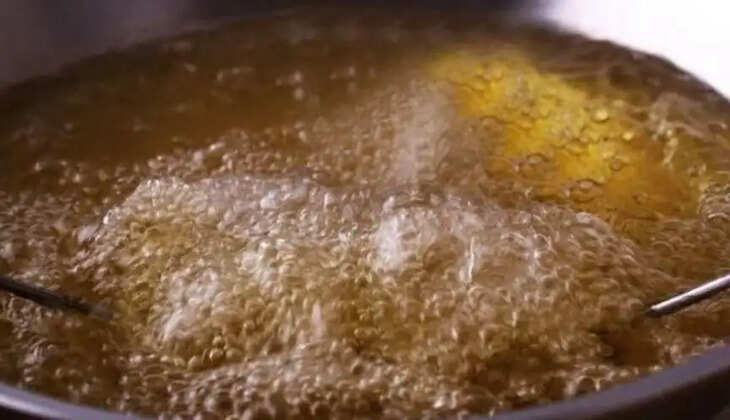 கொதிக்கும் எண்ணெய்