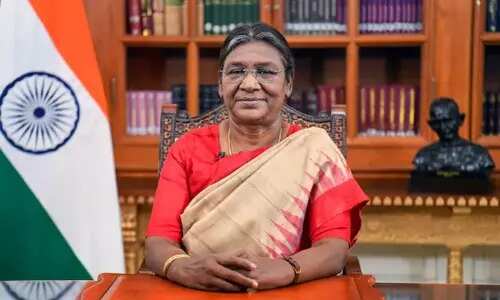 தமிழக ஆளுநர் வழக்கில் உச்ச நீதிமன்றத்திடம் 14 கேள்விகள் எழுப்பிய ஜனாதிபதி திரவுபதி முர்மு!