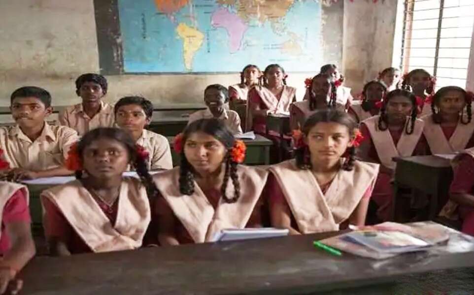 மாணவர்களே தயாரா?! 8 ம் வகுப்பு பொதுத்தேர்வு தேதி அறிவிப்பு!!