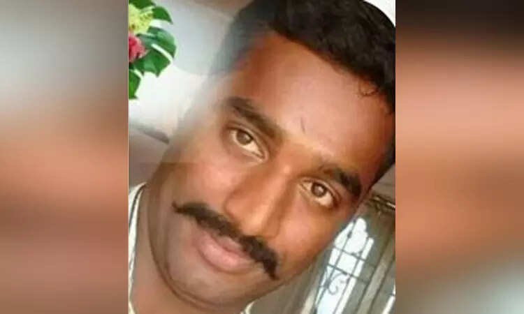 கார் மோதி போக்குவரத்து காவலர் உயிரிழப்பு!