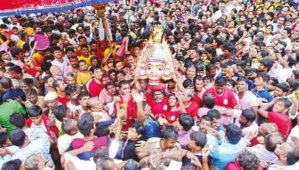 கொண்டாடுங்க!! இன்று உள்ளூர் விடுமுறை!! கலெக்டர் அதிரடி உத்தரவு!!